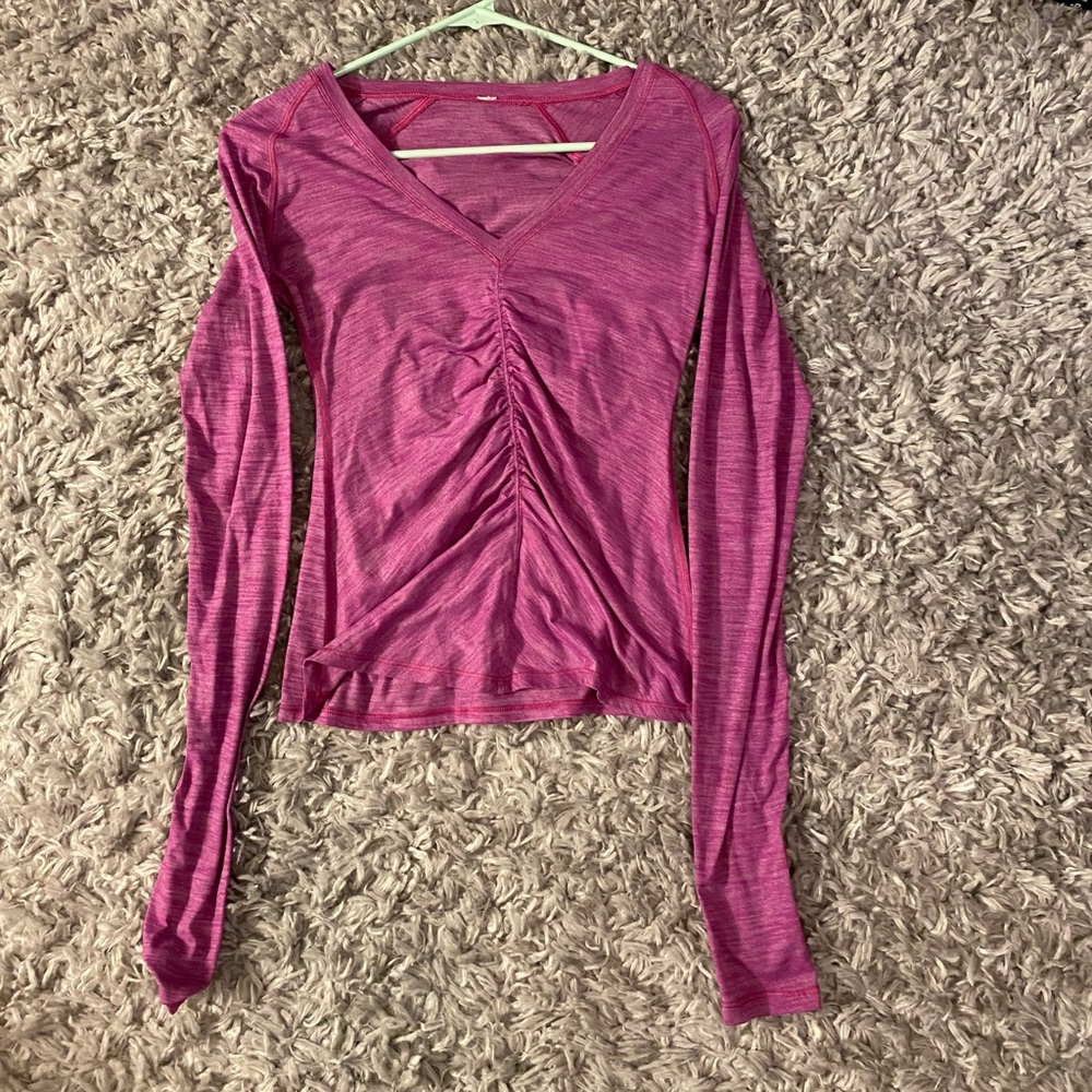 Lululemon scrunched long sleeve!!